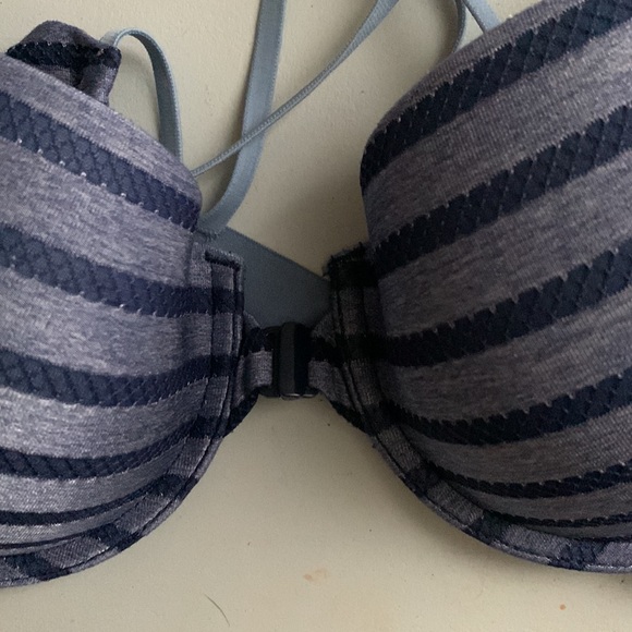 VS Bra bundle! - Picture 4 of 11